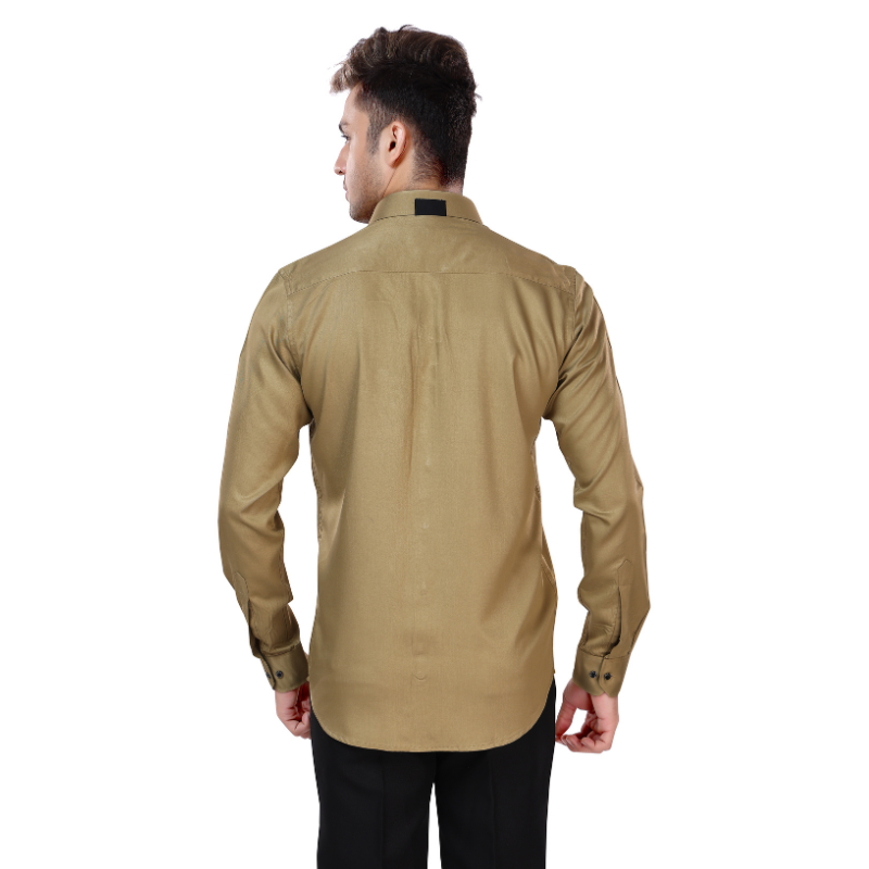 Model Satin
