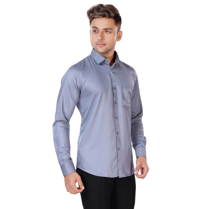 Model Satin