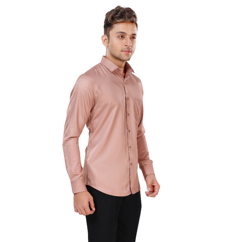 Model Satin