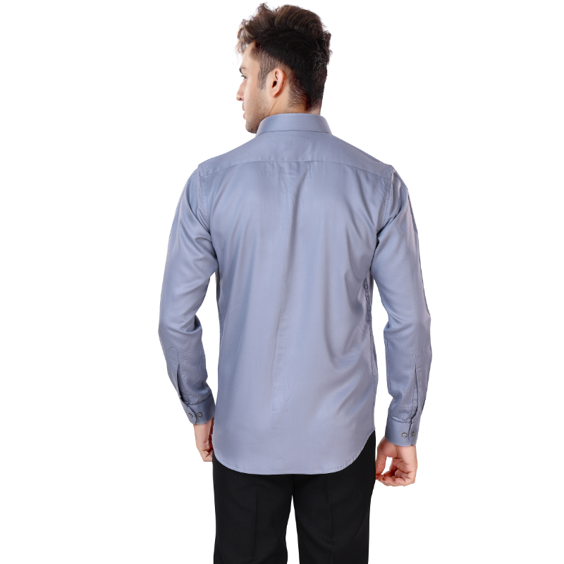 Model Satin
